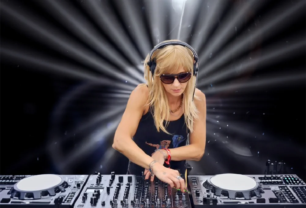 DJ Amber Long